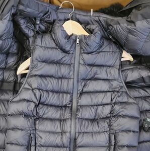 UGG Women's Adirondack Parka (Size Medium)